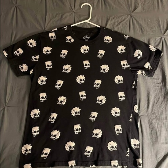 Simpsons Lisa & Bart Skulls T-Shirt - Picture 1 of 1